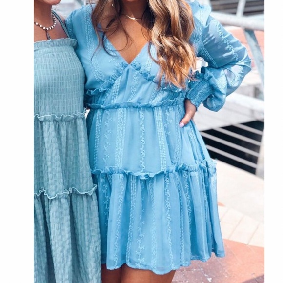 VICI Dress - Picture 2 of 2